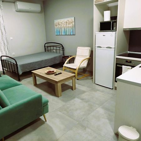 Othonos 10 Str. Apartment. Трикала Экстерьер фото